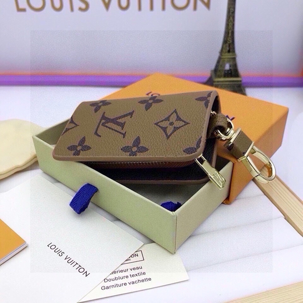 ブランドキーホルダー側面デザイン